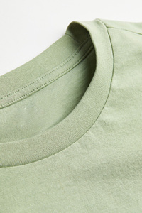 Camiseta extragrande de algodón 100% pesada personalizada de lujo para hombre, oferta de verano, cuello simulado y tela de punto de ajuste cuadrado - Product Image 5