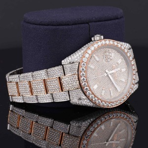 Montre de luxe pour homme en acier inoxydable avec mouvement automatique suisse, cadran entièrement serti de diamants de laboratoire, affichage analogique - Product Image 2