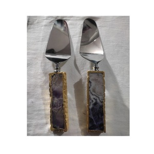 Ensemble de couverts de service de gâteau en acier inoxydable de vente chaude avec poignée en agate argentée pour la maison à un prix abordable Ensemble d'outils de gâteau unique - Product Image 1