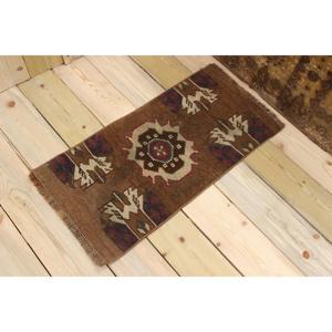 Tapis de 1,3 x 2,7 pieds, petit tapis vintage, tapis à motifs floraux marron - Product Image 1