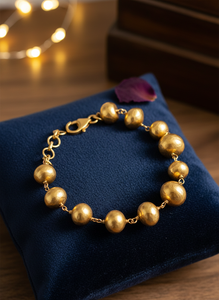 Bracelet de luxe pour femmes en argent sterling 92,5 plaqué or 18 carats, chaîne et maillons en forme de boule, fabriqué à la main - Product Image 2