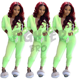 Nouveauté Tenue de jogging décontractée deux pièces pour femmes, tenue de ville taille haute respirante avec fermeture à cordon de serrage-Service OEM disponible - Product Image 1