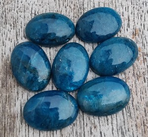 Venta al por mayor natural neón azul apatita AAA + CALIDAD IGI certificado calibrado parte posterior plana cabujón Asscher corte gemas sueltas para joyería - Product Image 4