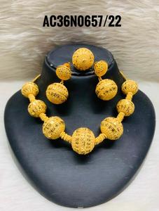 Parure collier plaqué or 24K pour femme - Product Image 2