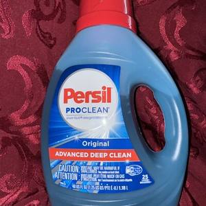 Détergent à lessive liquide Persil Eco-Friendly Everyday Clean pour la cuisine, la salle de bain, le verre, les sols et la vaisselle - 110 brassées - Product Image 1