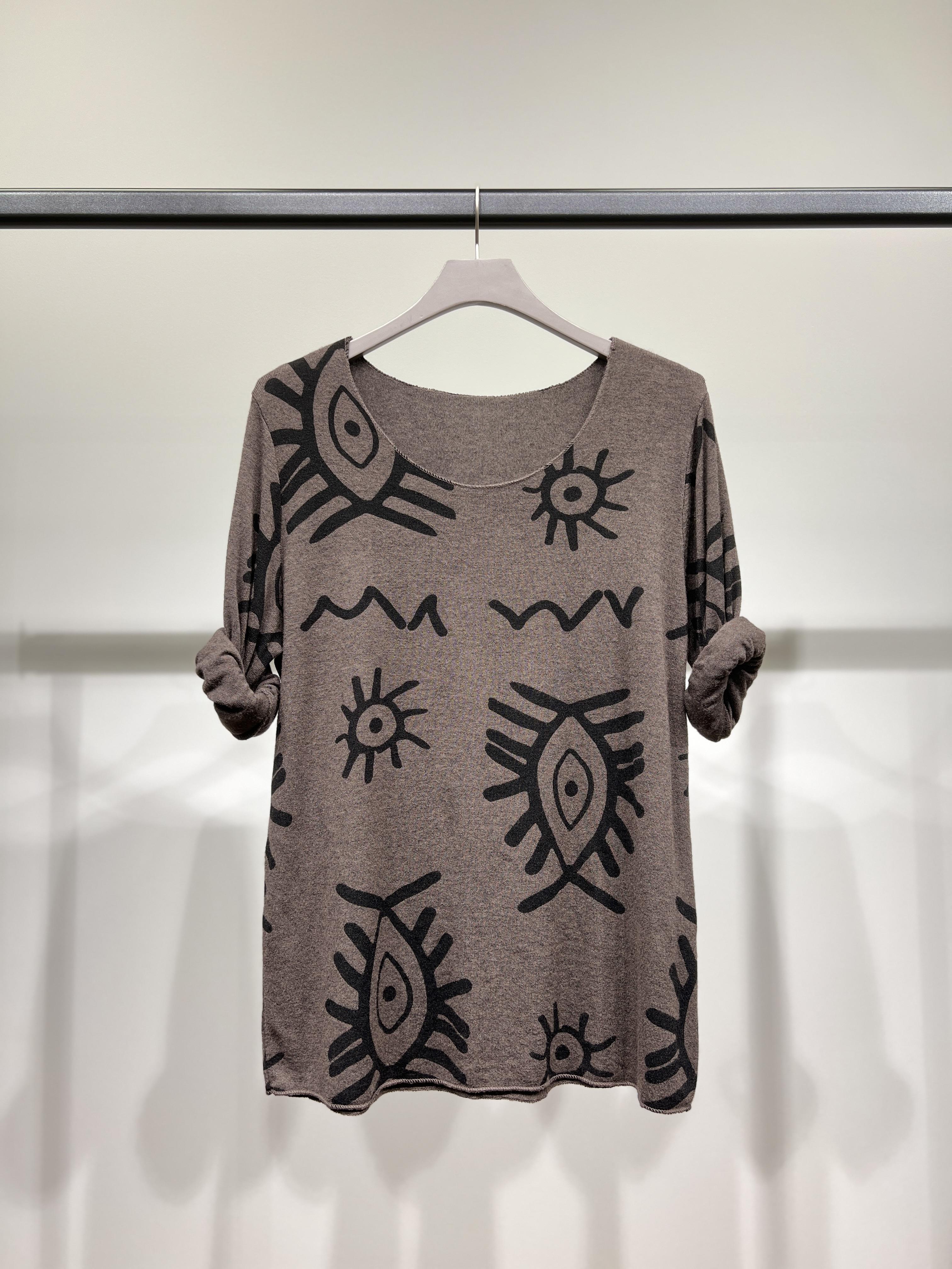 สีน้ำตาล