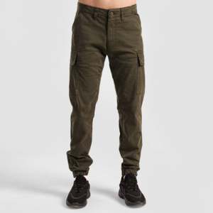 Pantalon de jogging sportif Trek en toile 100% coton, logo personnalisable, motif camouflage, taille XL, fermetures éclair tissées disponibles, couleur olive - Product Image 2