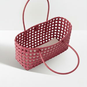 Sac fourre-tout Hana fait main de haute qualité, tissage ajouré, couleur unie, résistant à l'eau, broderie lettre, PVC, coton, polyester, toile, feutre - Product Image 5