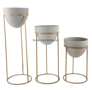 Hot Selling High Grade Gold Plated Heavy Duty Metal <b>Planter</b> With Durable Construction For <b>Long</b> Use <b>Garden</b> And Home Decor Supply - Product Image 6