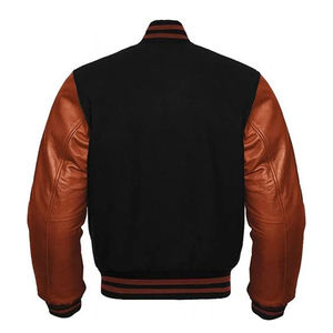 Chaqueta Universitaria de Alta Calidad para Hombre, con Mangas de Cuero Auténtico con Parches Personalizados, Bordado, Cuello Alto y Logotipo Frontal en Tela de Lona - Product Image 3