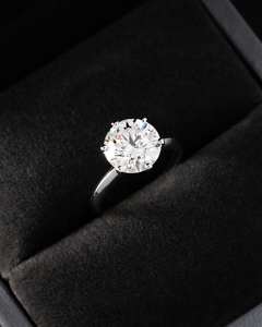 แหวนหมั้นเพชรโมอิสกลม10มม. สีทองหรือสีเงิน | เครื่องประดับงานแต่งงานแบบคลาสสิก - Product Image 4