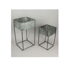 Conteneur de plantes en forme de seau de jardinières en métal classiques pour jardinières de décoration intérieures et extérieures à un prix abordable - Product Image 3