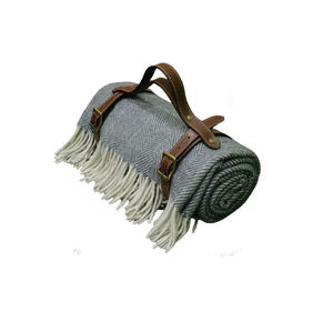 ผ้าห่มขนสัตว์เนื้อนุ่มลายก้างปลาสีถ่านออกแบบได้ตามต้องการ - Product Image 4