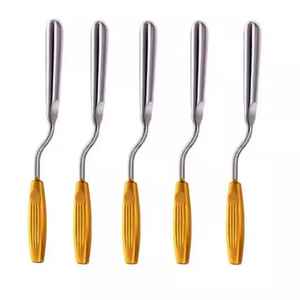 Juego de 3 Instrumentos Quirúrgicos Manuales Personalizados Esenciales para Cirugía Plástica, para Uso Hospitalario, Alta Calidad, Certificación CE - Product Image 1