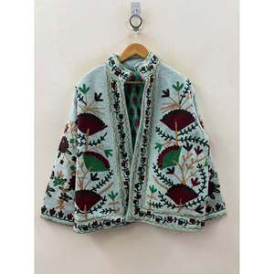 เสื้อแจ็คเก็ตวาร์ซิตี้ฤดูใบไม้ร่วง ลายปักมือ Forest Bloom ผ้าฝ้าย คอตั้ง แบบกลับด้านได้ สีเขียวเซจ ลายก้างปลา ทรงบ็อกซี่ สั้น แบบสำเร็จรูป - Product Image 3