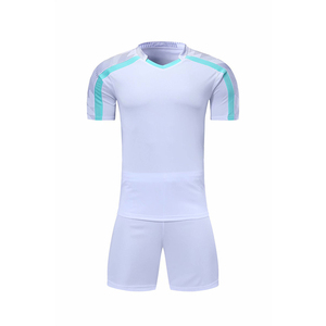 Camiseta de fútbol para jóvenes adultos con estampado personalizado de alta calidad, uniforme de fútbol de baja tasa para entrenamiento universitario, ropa de fútbol de tela lisa - Product Image 4