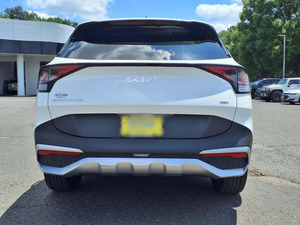 Sharp Used 2024 pour Sportage Hybrid EX AWD Automatique Gauche avec sièges en cuir, Pack Premium, Système de navigation Bluetooth, Toit ouvrant - Product Image 4