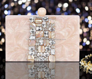 Elegante Reloj de Madera y Resina Hecho a Mano con Diseño Moderno Personalizado, Artesanía de Resina Perfecta de Falak World Export - Product Image 6