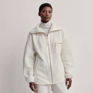 Chaqueta Sherpa Egret de gran tamaño para mujer con bolsillos con cremallera Ropa de abrigo de invierno acogedora y elegante - Product Image 5