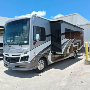 Fleetwood Bounder 35K 2023 Usado en Excelentes Condiciones, Listo para Vender - Product Image 1