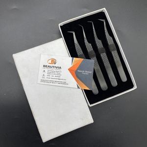 Pince à épiler japonaise en acier inoxydable Diamond Grip noir mat avec pointe pointue pour extension de cils - Product Image 1