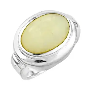 Anillo de Plata 925 con Gema Ovalada para Mujer, Diseño Geométrico Delicado, Engaste de Perla, Joyería Fina para Uso Diario o Promesas - Product Image 3