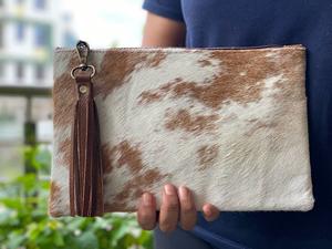 Pelo en piel de vaca Embrague de cuero Mujeres Estilo occidental Monedero Borla Embrague de cuero - Product Image 2
