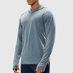 Sweat à capuche avec logo avant texturé en polyester 100% avec poches - Product Image 3