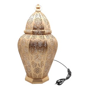 Lámpara de Mesa Moderna de Metal Dorado Estilo Marroquí - Lámpara Decorativa Eléctrica con Recortes Florales para el Hogar, Bodas y Ramadán - Product Image 1
