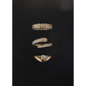 Anillo Curvo con Diamantes de la Colección Katherine - Product Image 4
