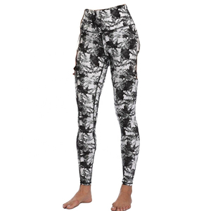 Leggings de yoga respirants pour femmes séchage rapide logo personnalisé Leggings de fitness en polyester spandex uni pour femmes OEM - Product Image 5