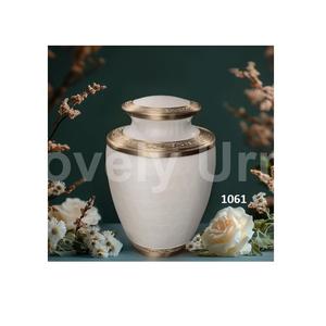 Urna de cremación con mariposas y flores Mariposas coloridas que vuelan en una urna funeraria blanca Urna de tamaño grande para adultos para cenizas humanas - Product Image 6