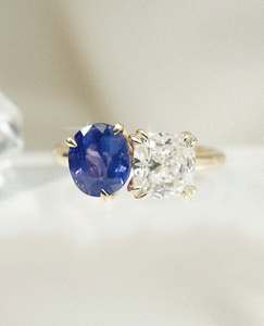 Bague de fiançailles ovale 9x7mm en zircone cubique, pierre bleue, argent sterling 925, bijoux en gros - Product Image 1