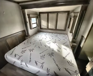 Hot Sale Used 2022 Van Leighs RV Ambition 399TH Lightweight Waterproof Fifth Wheel 2-Person Sleeping Capacity Travel <b>Trailers</b> - Product Image 3