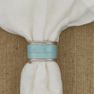 Anneaux de serviette en laiton de couleur émail vert Look attrayant pour mariage maison Table à manger décor porte-serviettes - Product Image 2