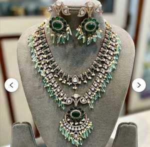 Ensemble de collier et boucles d'oreilles de luxe victorien Polki, en laiton poli de designer, bijoux de mariée pour mariage et célébration de fête - Product Image 1