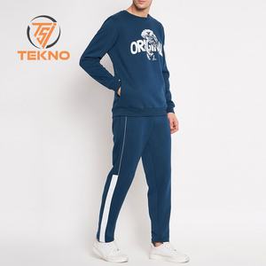 Venta al por mayor de los hombres bordados chándal con cuello redondo logotipo personalizado de talla grande para el invierno-Precio al por mayor hecho en Pakistán - Product Image 2