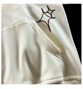 Sweat à capuche surdimensionné série Signature avec motif de personnage brodé personnalisable Quantité en vrac disponible - Product Image 5