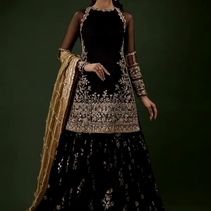 2024 Nouveau-ÉBLOUISSANTE-BRODERIE sur ROBE KURTASARARA & DUPATTA DABKAPEARLSSTONE ORNEE TRAVAIL POUR FÊTE/MARIAGE - Product Image 1