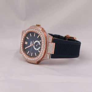 Atractivo Reloj de Hombre de Lujo Personalizado con Correa de Cuero, Acero Inoxidable, Resistente al Agua, Estilo Hip Hop, con Diamantes Moissanite Tallados en Espiga, India - Product Image 1