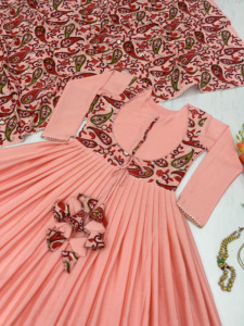 Anarkali-Robe longue à coutures complètes pour femmes indiennes, broderie à paillettes en soie, tenue haute chinon, ensemble Dupatta, occasion spéciale, mariages - Product Image 5