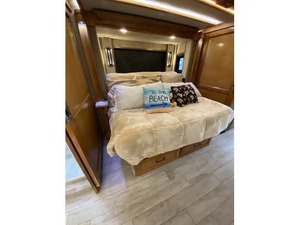 Autocaravana Tiffin A-L-L-E-G-R-O BUS 40IP 605HP del año 2020, lista para la venta y entrega a nivel mundial. - Product Image 3
