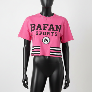 Camiseta corta de algodón para mujer con estampado gráfico, pedrería termoadhesiva, cuello con panel a rayas, personalizada. - Product Image 1