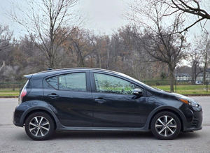 2018มือสอง Toyota Prius C One