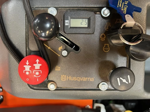 ขายส่ง / ผู้จัดจำหน่ายเครื่องตัดหญ้า Husqvarna MZ54 Zero-Turn - Product Image 6