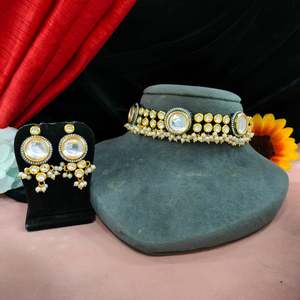 High Quality Minimal <b>Pearls</b> & Glass Kundan <b>Necklace</b> <b>Set</b> Stylish Choker for Women. for Casual Formal Events or Party Wear - Product Image 1