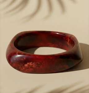 Vintage MN Exports Resin Bangle <b>Bracelet</b> <b>Red</b> Marbled Acrylic Lucite Women's Fashion Jewelry Gift - Product Image 4