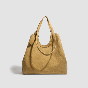 Sac à dos en cuir à boucle pour femme, style rétro, décontracté, pour l'école, les voyages, sac à livres rembourré en cuir véritable - Product Image 3
