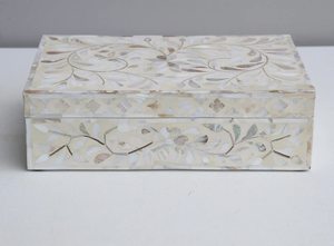 Caja de latón y hierba con acabado dorado Caja de joyería artesanal de metal hecha a mano - Product Image 6