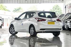 Nissan TIIDA Hatchback 2024, 1.6L CVT, 5 Plazas, Compacto, Gasolina, Autos Usados en Venta - Product Image 4